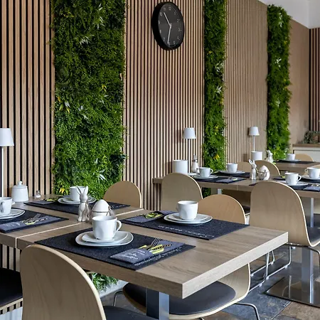 Ξενοδοχείο Garni 