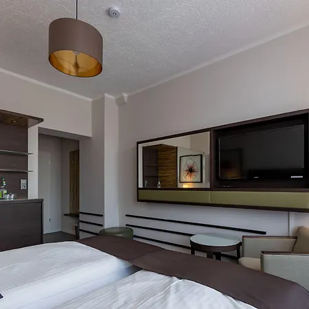 Ξενοδοχείο Garni 