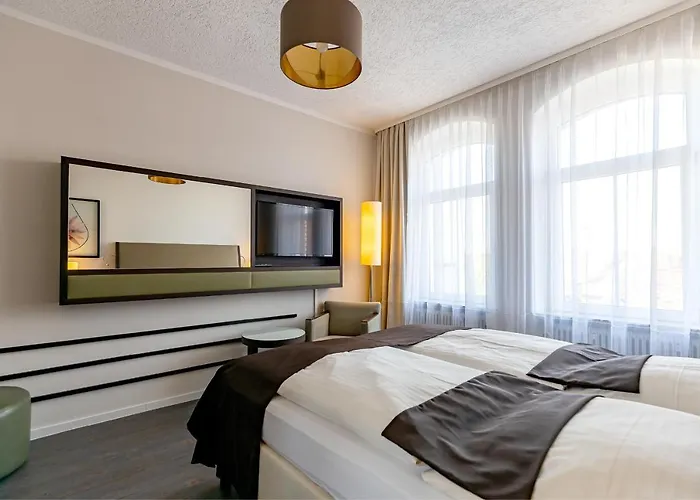 Hotel Garni  Am Domplatz 3*