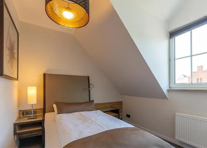 Garni  Am Domplatz 3* Erfurt