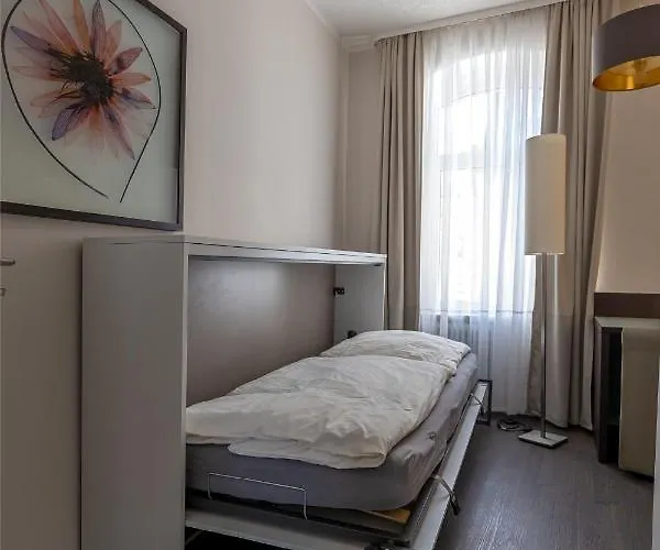 Garni  Am Domplatz 3* Erfurt