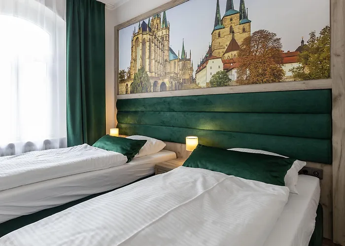 Hotel Garni  Am Domplatz 3*